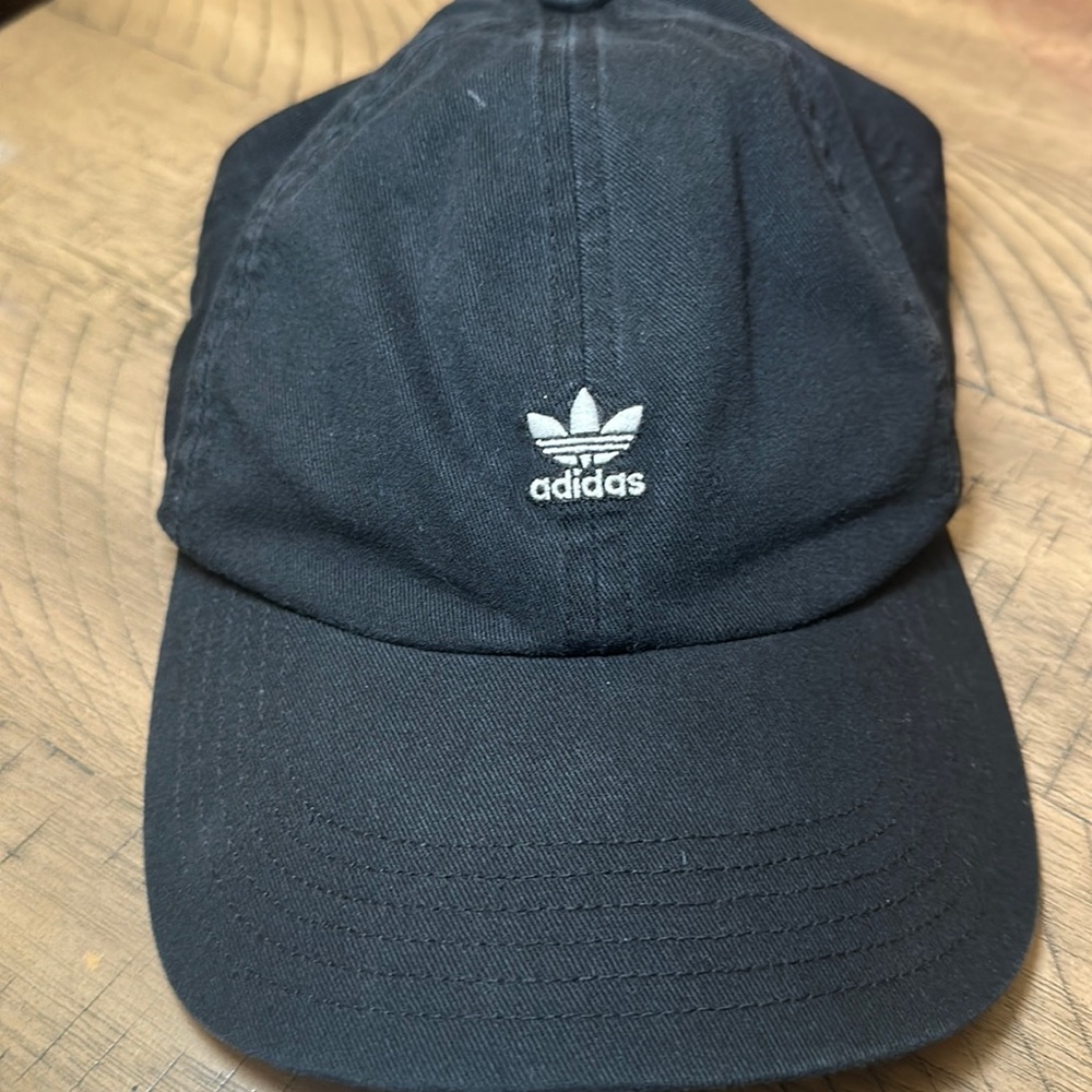 Adidas black baseball hat